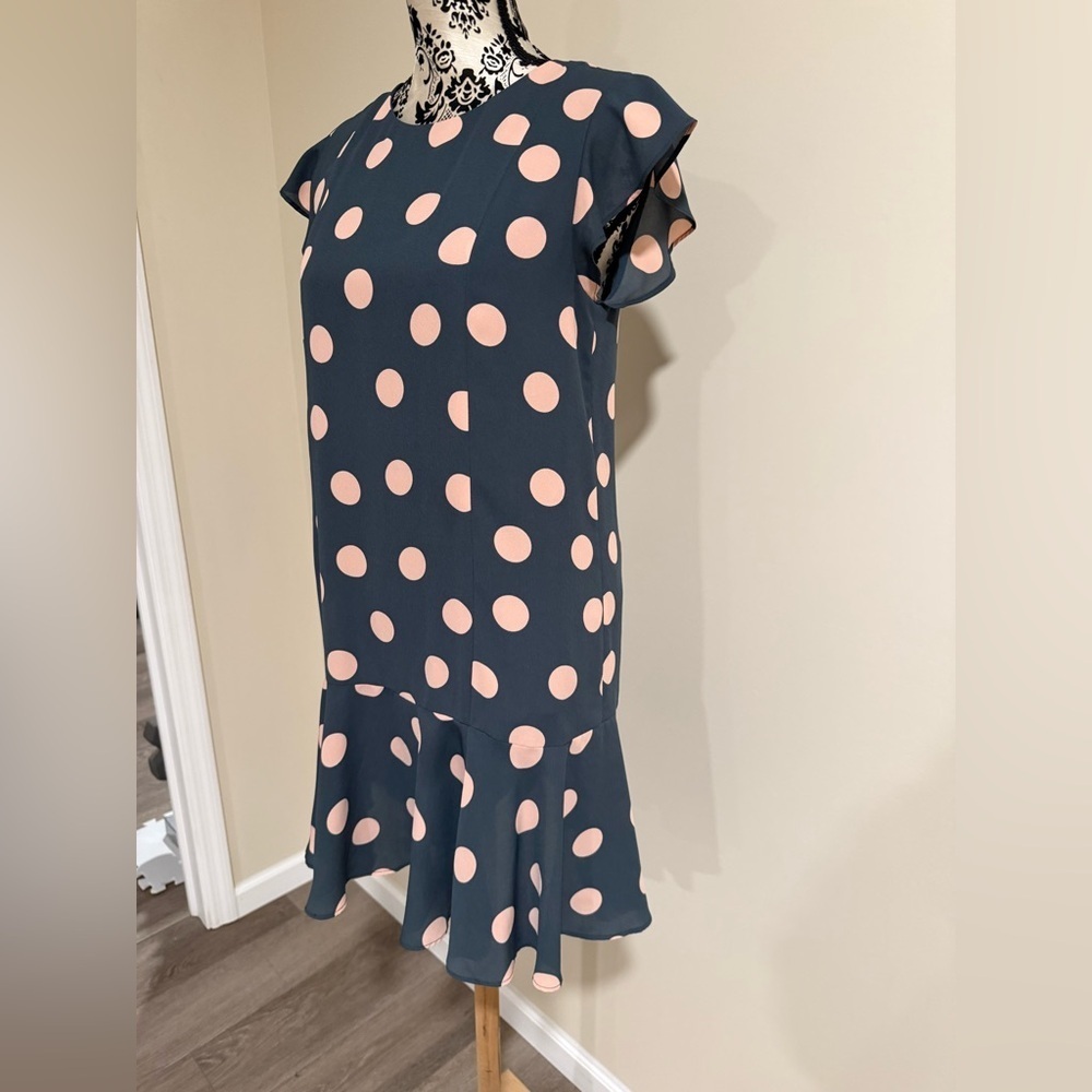 Loft Shift Dress​​​ - Picture 3 of 8